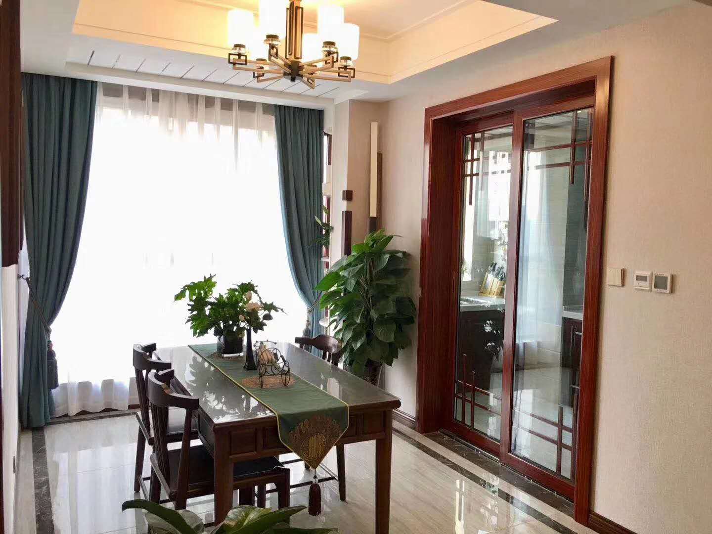 美蘭蒂環(huán)氧彩砂美縫劑貴在哪里？